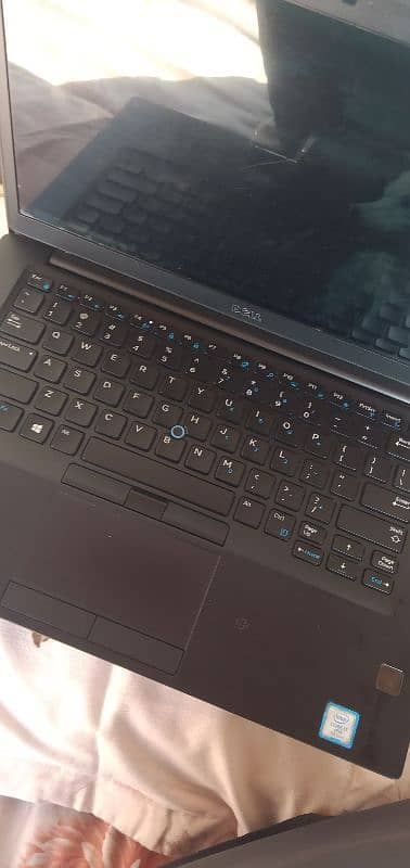 Dell Laptop i7 7th GEN 1