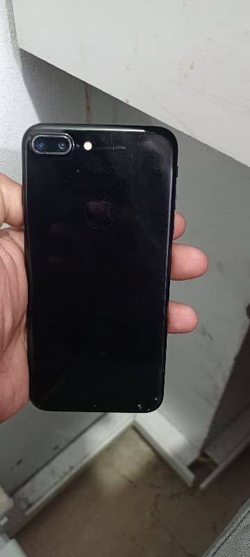 I phone 7 plus pta approved 128 gb new batery 100 percent 3