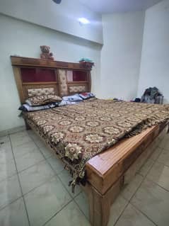 Bed with mattres 4 seator vistor sofa