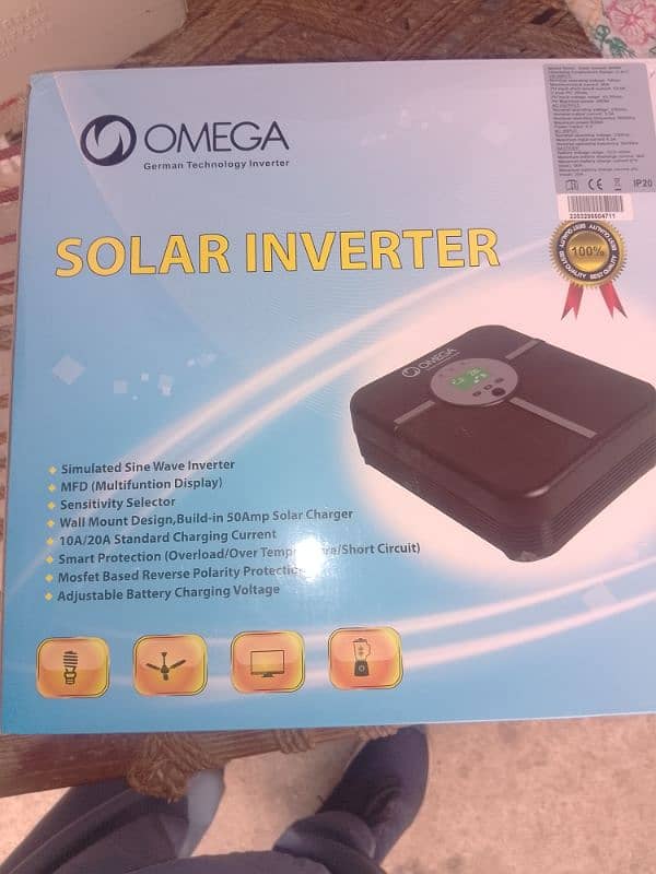 omega solar hybrid  ups with  4 solar 150 watts 4