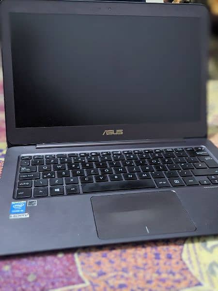 Asus ZenBook ux305fa 8gb ram 9