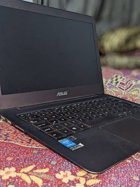 Asus ZenBook ux305fa 8gb ram 10