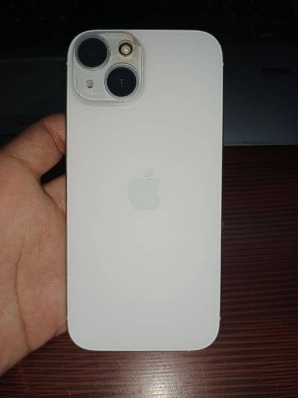 iPhone 15 / 128 GB 0