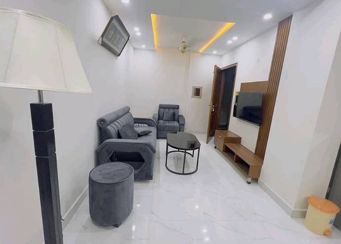 Unoccupied Flat Of 500 Square Feet Is Available For rent In Bahria Town 0