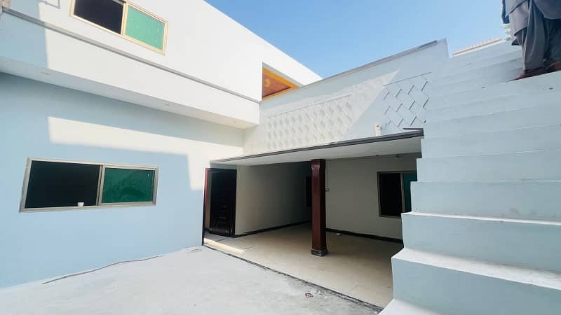 13.25 Marla Park Facing House For Sale Businessmen Colony Ryk 24