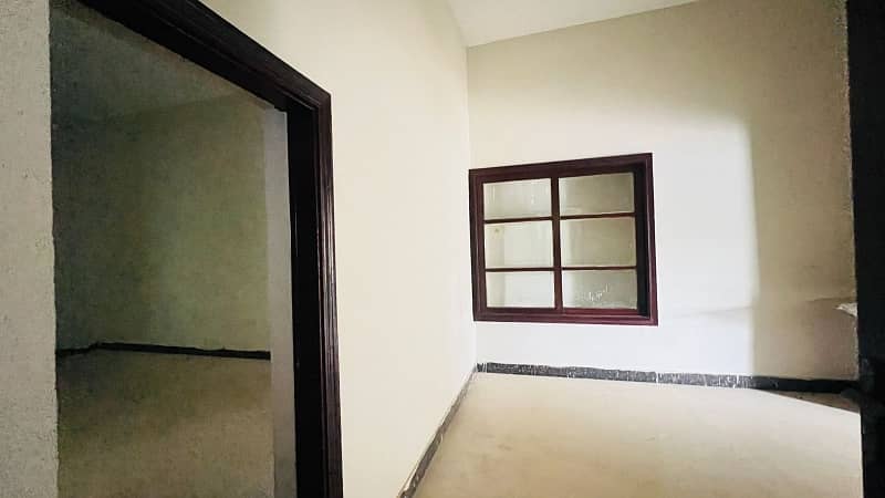 13.25 Marla Park Facing House For Sale Businessmen Colony Ryk 28