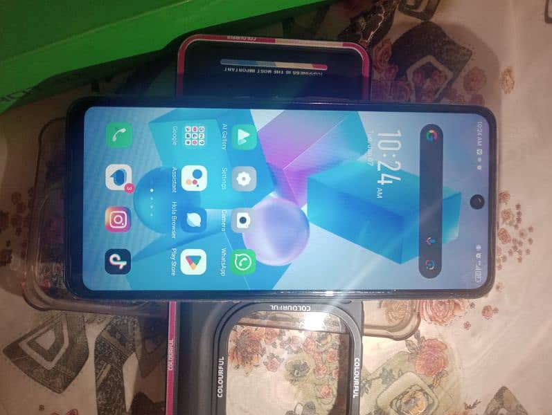 Infinix hot 40i full box Lunch condition 10/10 8+8=16Gb 128Gb ! urgent 6