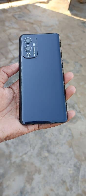 oneplus 9 5G ( duil sim approved ) 6