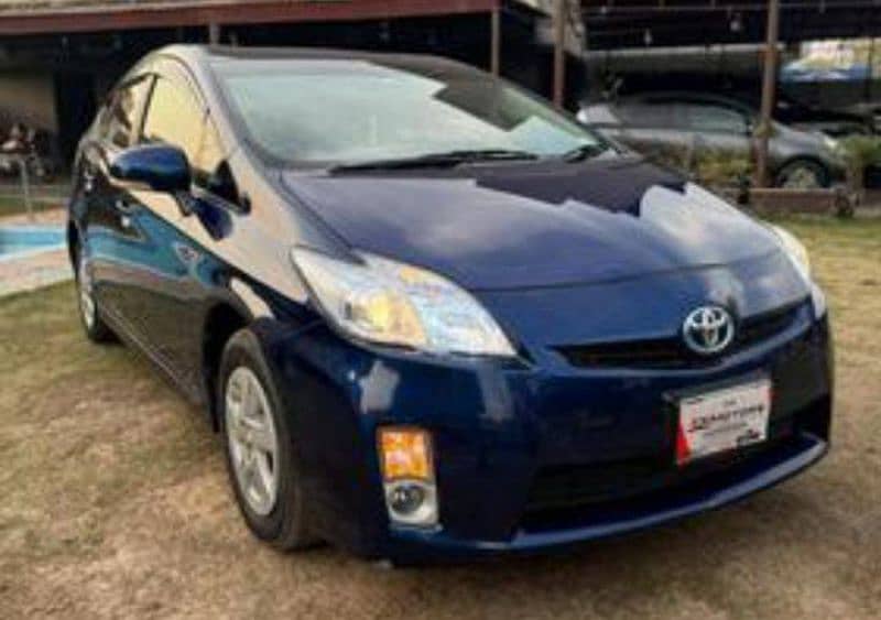 Toyota Prius 2011 1