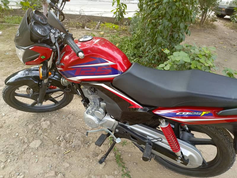 Honda CB 125F 2023 1