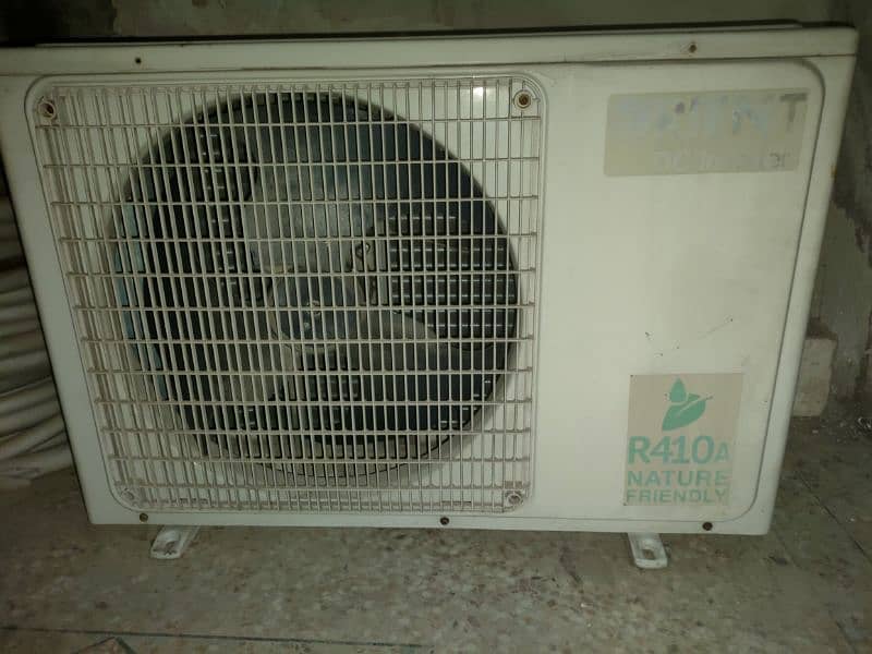 Orient 1.5 ton inverter heat and cool 2