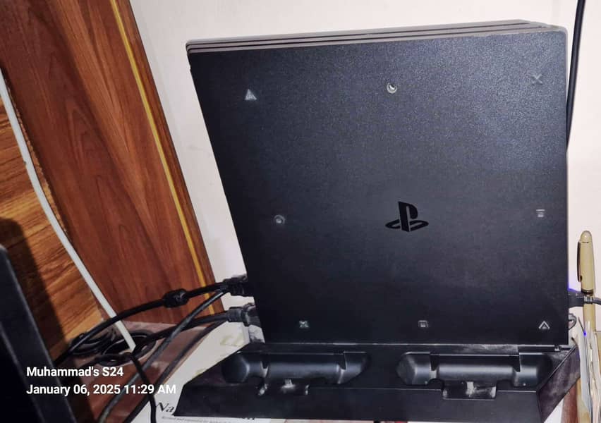 Play station PS4 1