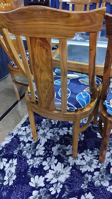 Dining Set for Sale: 6 Chairs + Table – Excellent Condition 6