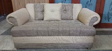 6 seater Sofa set with cushions