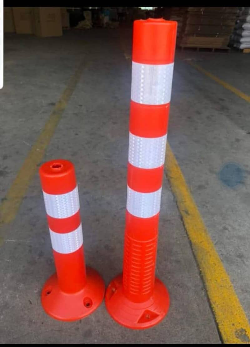 Road safety cones/Road cones/Traffic cones available all size 2