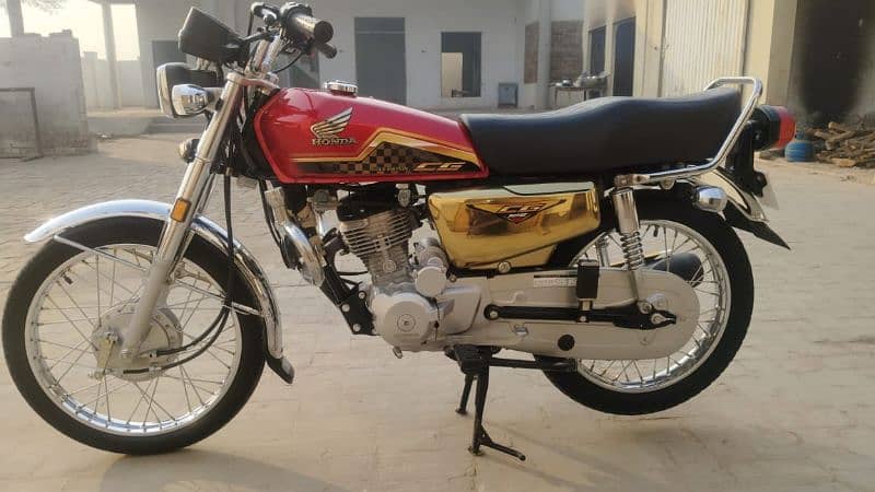 Cg125 speical edition Gold 3