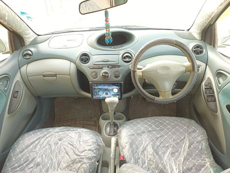 Toyota Vitz 1999 9