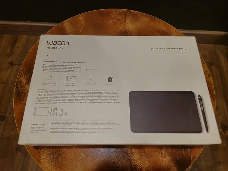 Wacom Intuos Pro Small Graphics Tablet 1