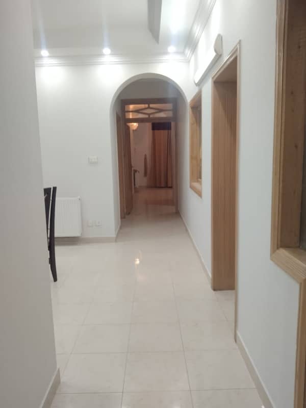 F-11 Fully Furnished 3Bed Apartments For Rent 3