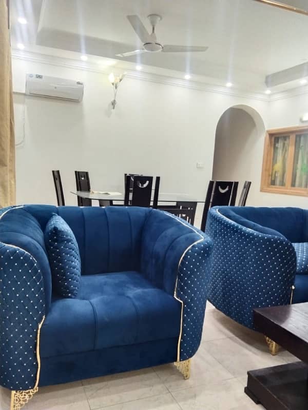 F-11 Fully Furnished 3Bed Apartments For Rent 6