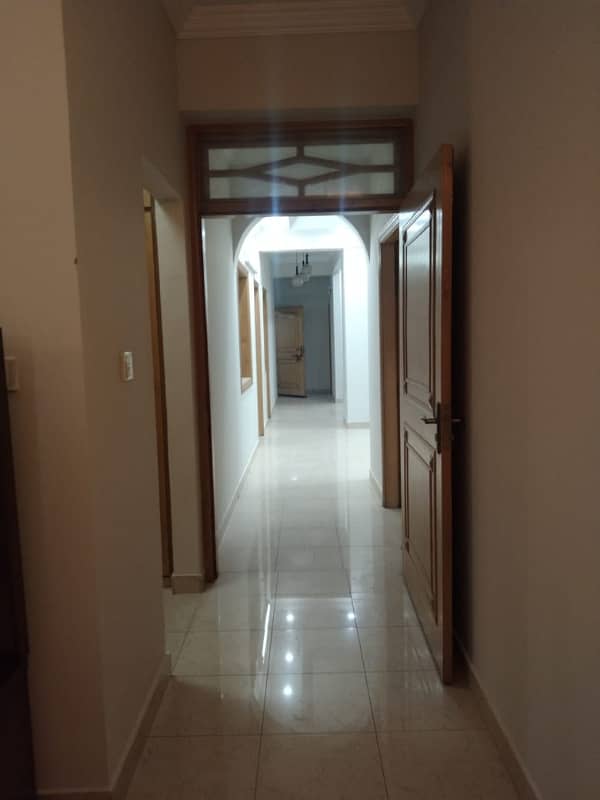 F-11 Fully Furnished 3Bed Apartments For Rent 8