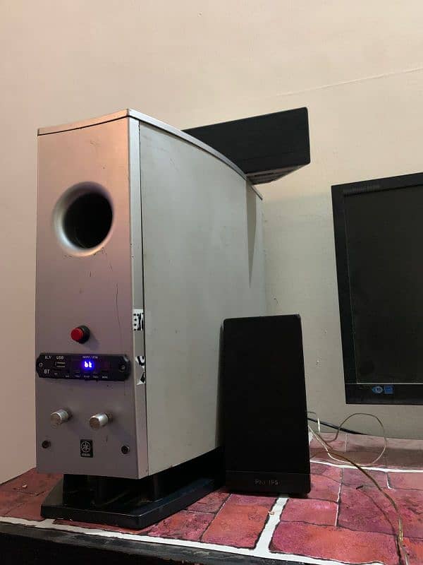 Yamaha home Theater system 4