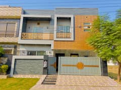 10 Marla Luxurious Modern Design House For Sale