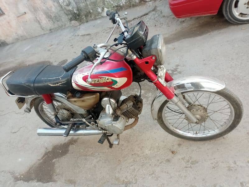 Suzuki 100cc 2 stroke japani Islamabad number antique bike e 0