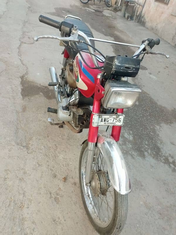 Suzuki 100cc 2 stroke japani Islamabad number antique bike e 15