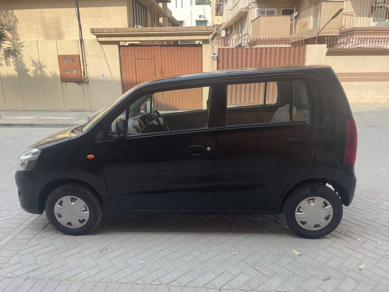 Suzuki Wagon R 2015 3