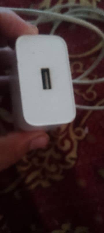 supervooc 80 watt ka original charger hai 3