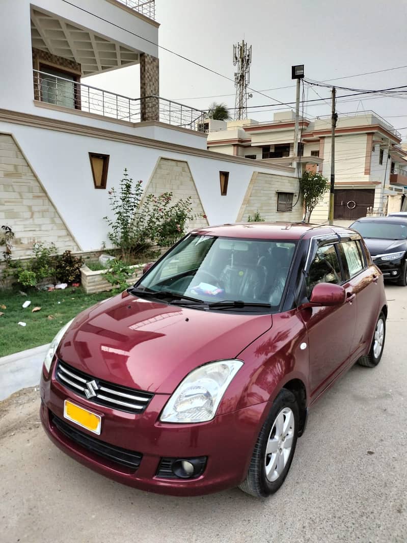 Suzuki Swift 1.3 DLX (Navigation) Model 2016 1