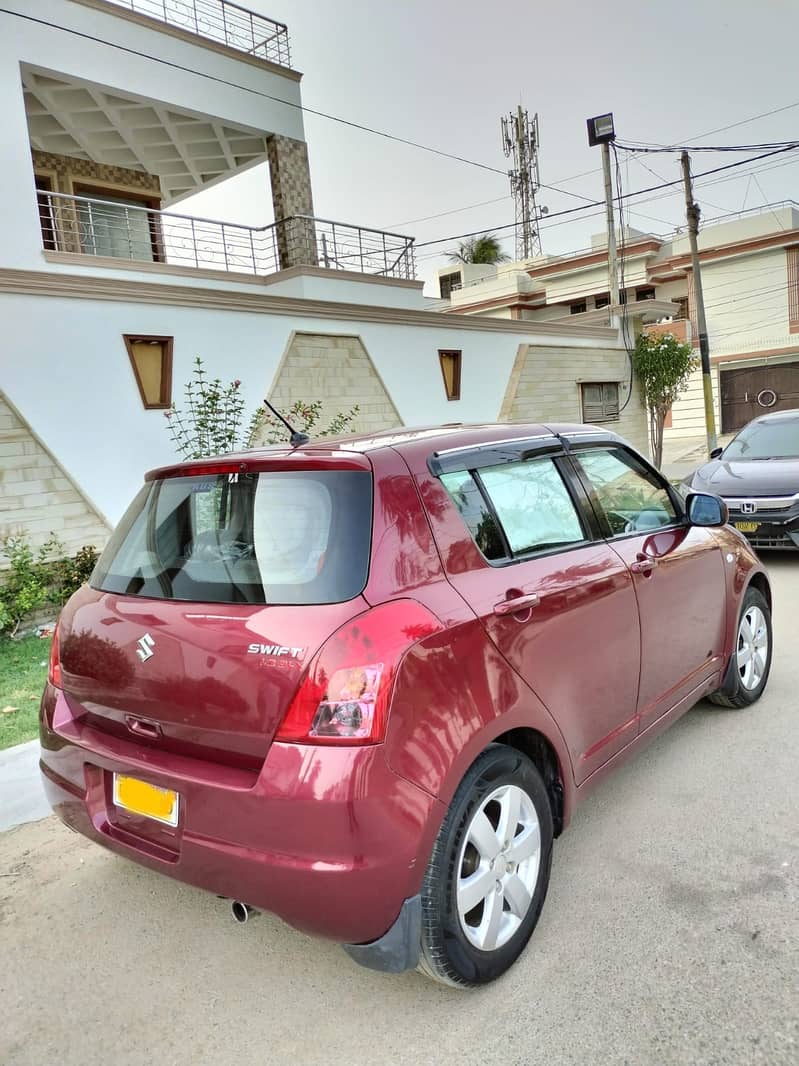 Suzuki Swift 1.3 DLX (Navigation) Model 2016 9