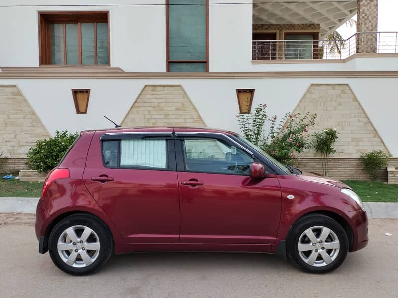 Suzuki Swift 1.3 DLX (Navigation) Model 2016 10