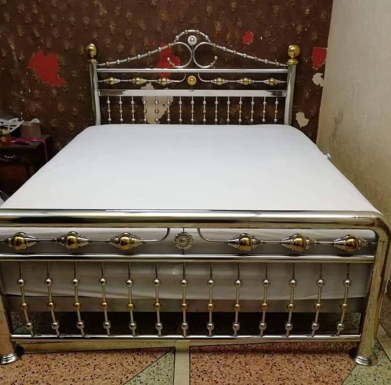 Iron bed - Iron Bed Dressing Side Table - Double bed - Bed Furniture 4