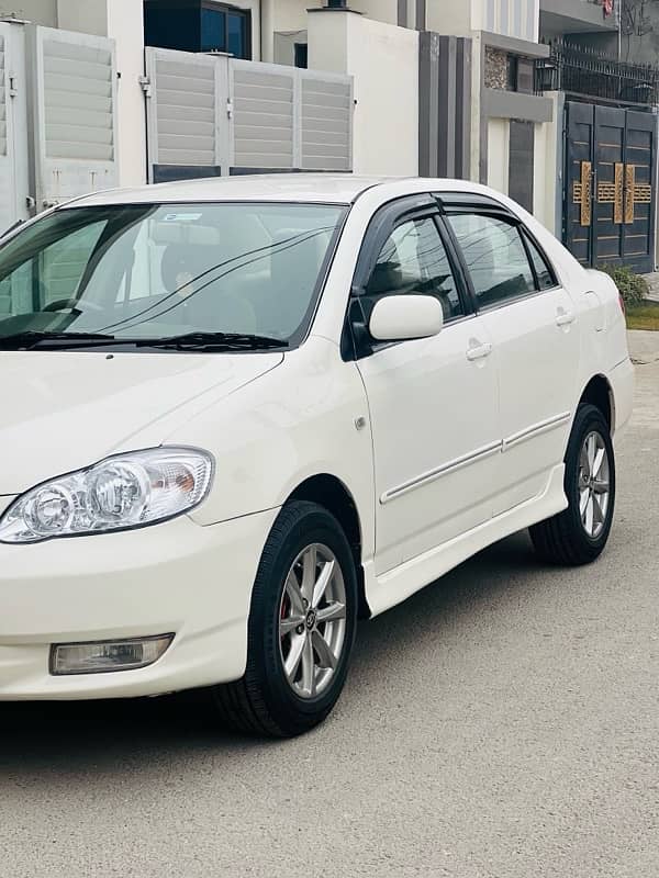 Toyota Corolla 2004 SE Saloon 1