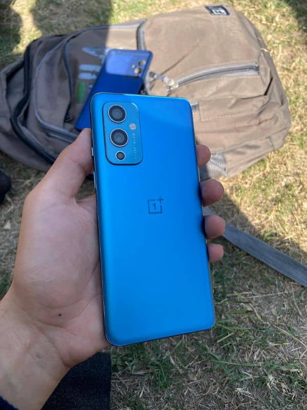 OnePlus 9  8.128gb 2