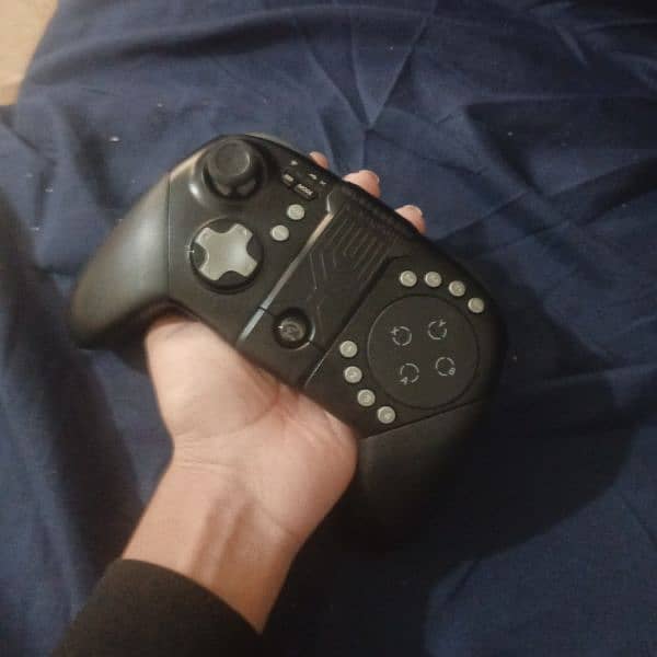 Gamesir G5 2 Controllers 0