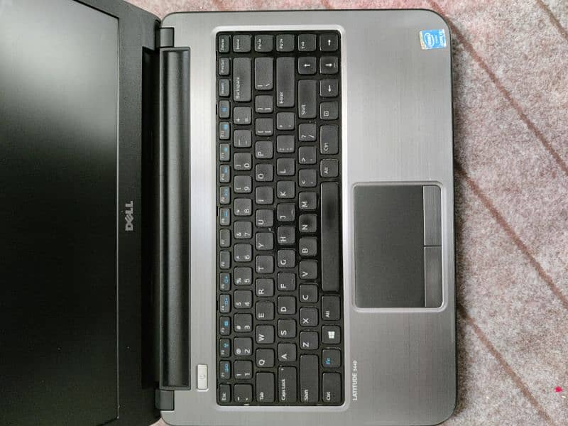 Dell latitude 3440 2