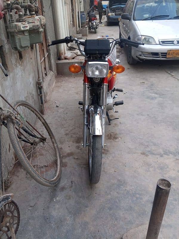 Honda cg 125 karachi 1st owner contact 0343 34 52 358 6