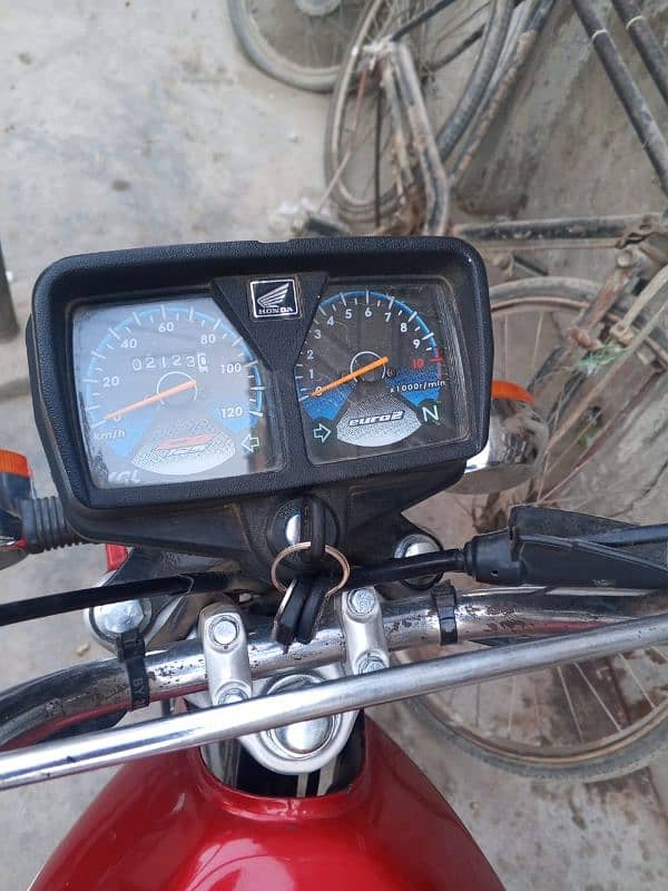 Honda cg 125 karachi 1st owner contact 0343 34 52 358 8