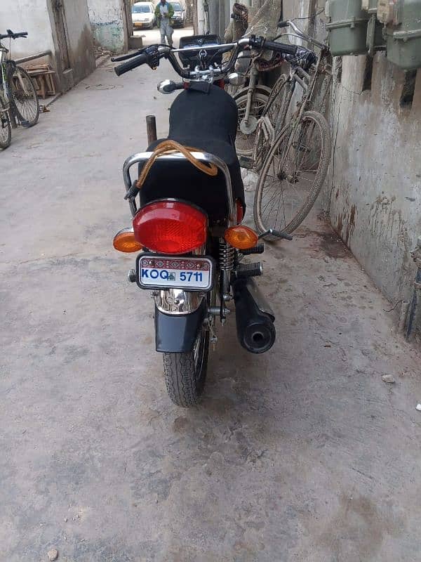 Honda cg 125 karachi 1st owner contact 0343 34 52 358 10