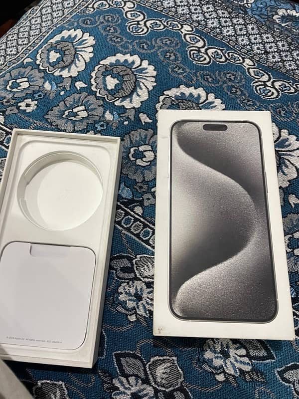 iphone 15 pro max 256Gb 7