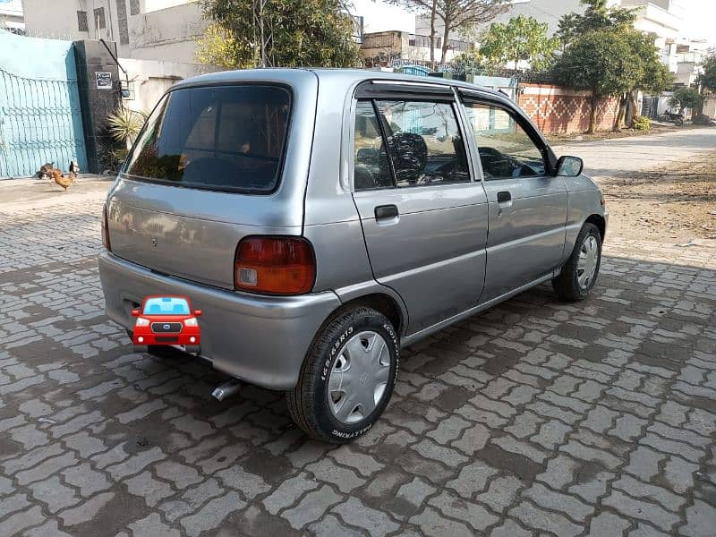 Daihatsu Cuore 2004 3