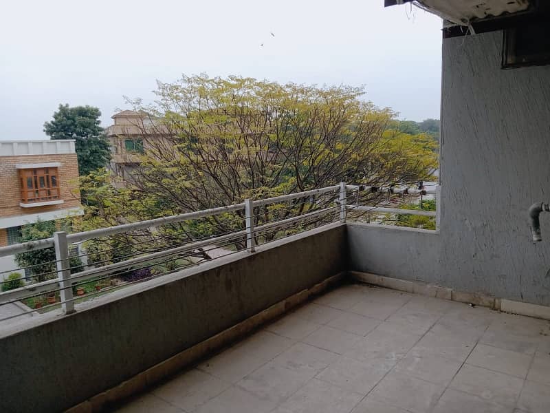 G-11 3Bed Apartment for sale on investor price 15