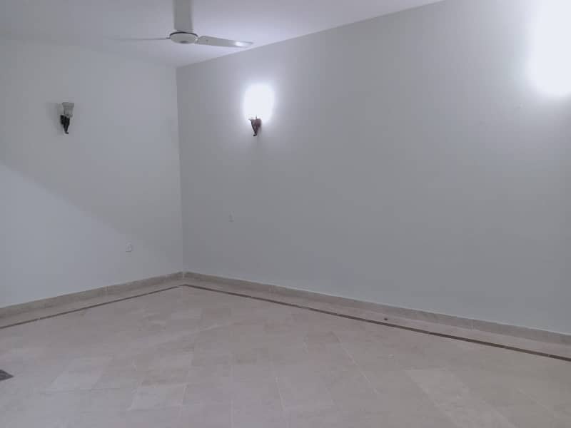 G-11 3Bed Apartment for sale on investor price 18