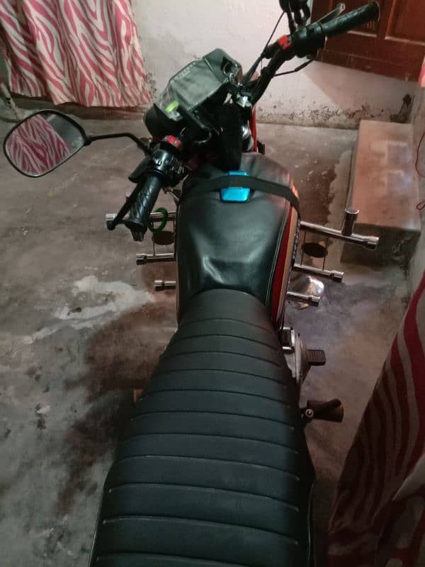 Yahma Royal 100 cc 3