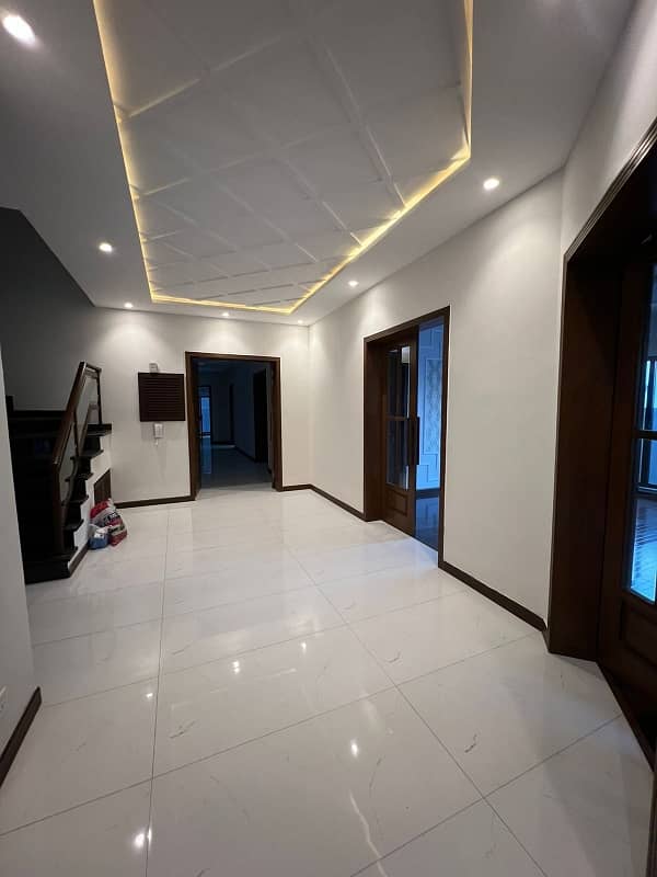 1 KANAL BRAND NEW LUXURY ELEVATION DESIGN MODERN HOUSE AVAILABLE FOR RENT IN DHA PHASE 7 BLOCK -X LAHORE. ONLY RENT 250000 BEST OFFER'S REWARDS. 17