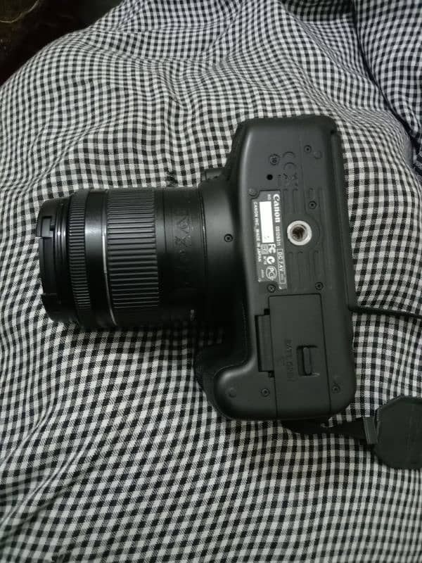 Canon 700D with STM lens 18.55 2