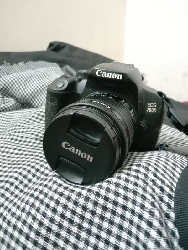 Canon 700D with STM lens 18.55 5